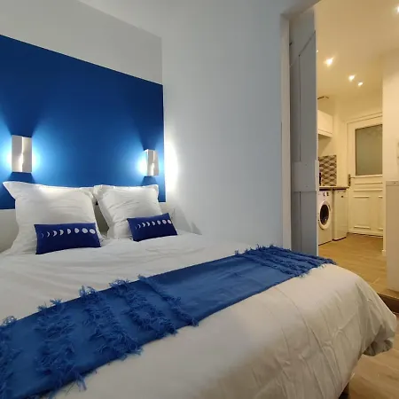 La Porte Bleue דירה